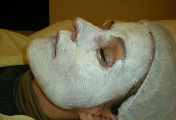 Application of dermoroller